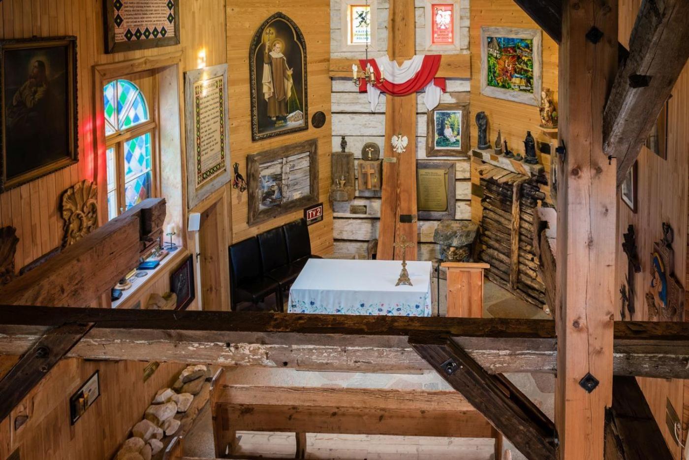 Hotel Szymbark Екстериор снимка
